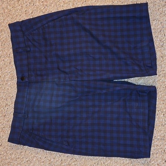 Men's Lululemon Black / Blue checkered shorts size 38 - Picture 1 of 5